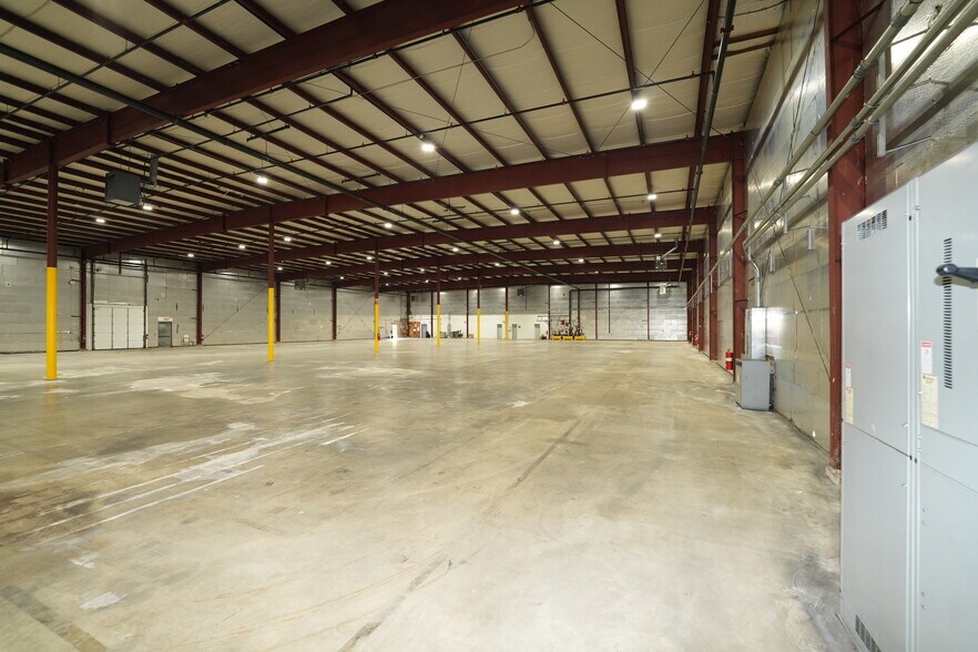 More Photos Of 171 Industrial Pky, Branchburg Manufacturing For Lease