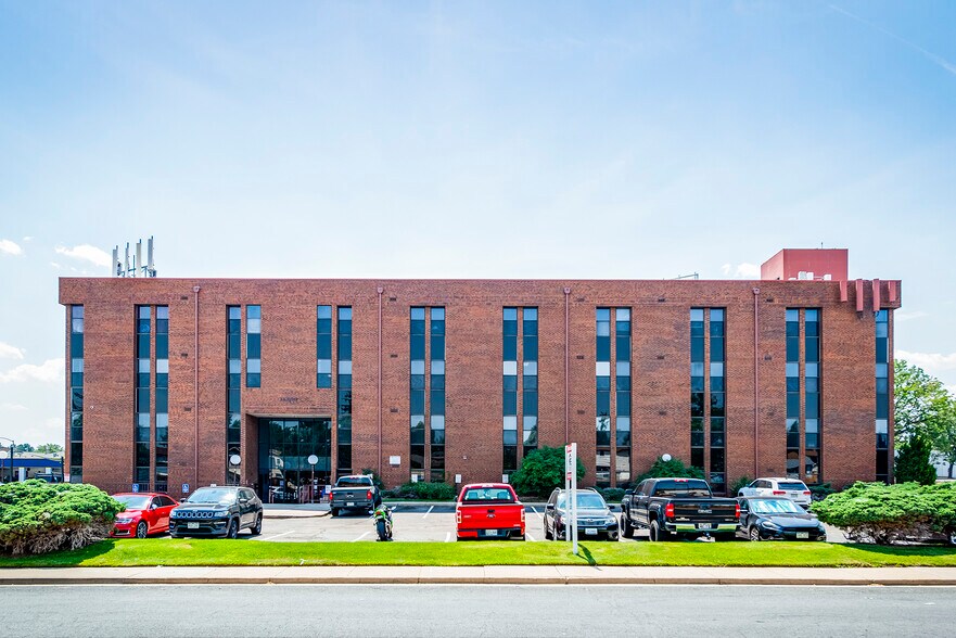 More Photos Of 15200 E Girard Ave, Aurora Medical For Sale