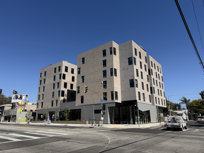 More Photos Of 1410 N Highland Ave, Los Angeles Apartments For Lease