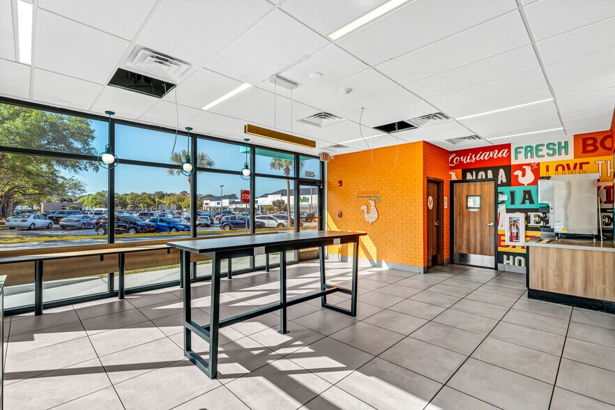 More Photos Of 2900 S Ridgewood Ave, Edgewater Specialty For Lease