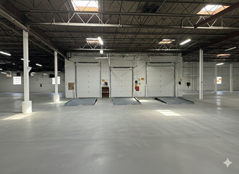 More Photos Of 315 N Oakley Blvd, Chicago Manufacturing For Lease