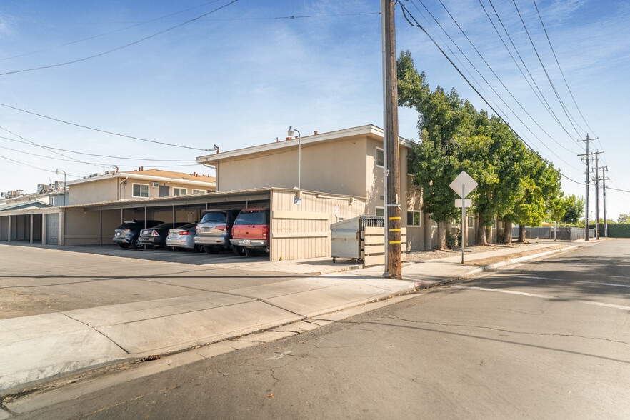 More Photos Of 1312-1322 Bulldog Ln, Fresno Apartments For Sale