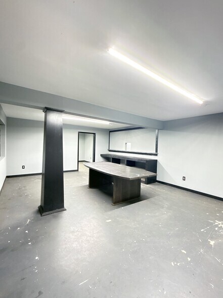 More Photos Of 4127 Weslow St, Houston Industrial For Lease
