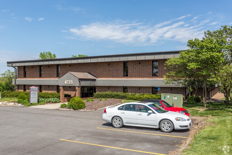 More Photos Of 4725 Merle Hay Rd, Des Moines Office For Lease