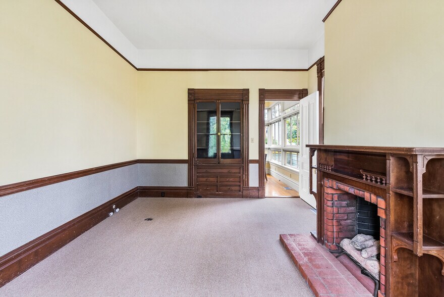 More Photos Of 603 Mission St, Santa Cruz Office For Sale