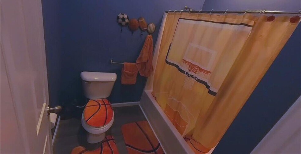 More Photos Of 1500 Hansford St, Charleston Warehouse For Sale