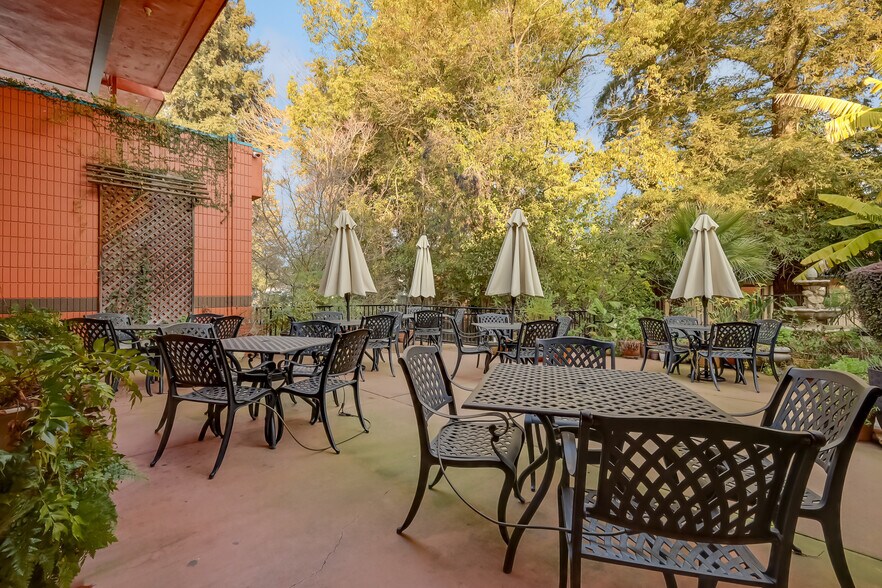 More Photos Of 1005 Stafford Way, Yuba City Restaurant For Sale