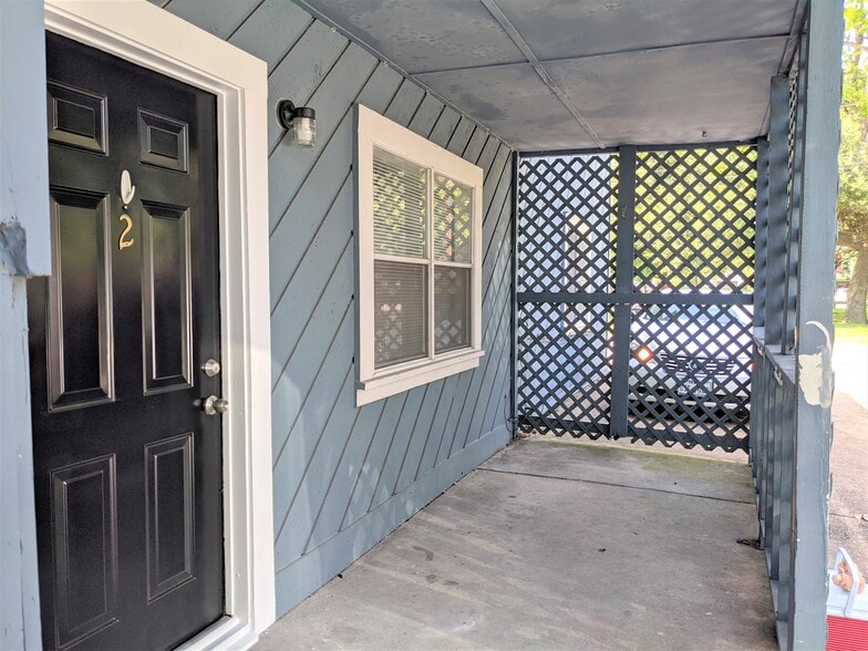 More Photos Of 704 E 22nd St, Houston Apartments For Sale