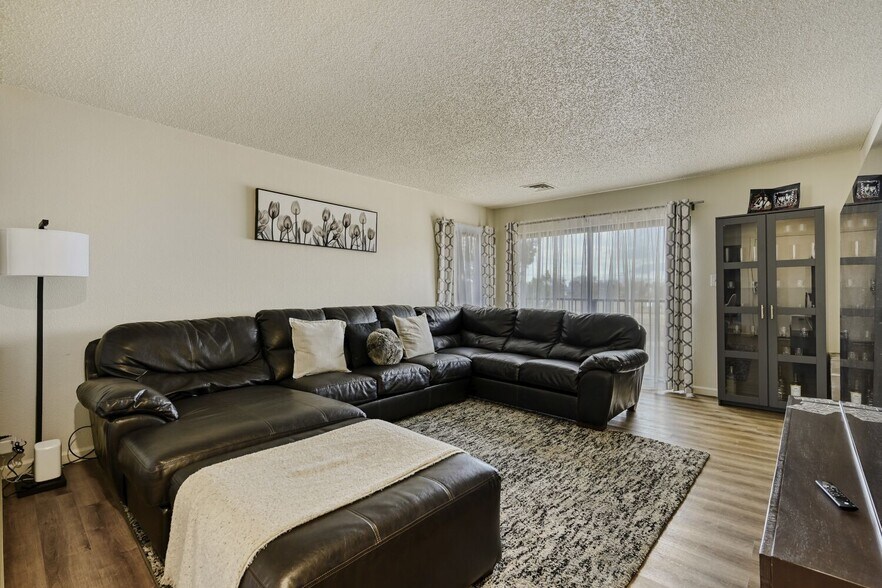 More Photos Of 6661 E 63rd Pl, Commerce City Apartments For Sale