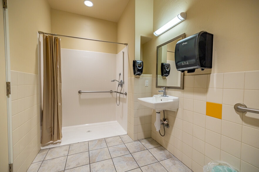 More Photos Of 6501-6505 N La Cholla Blvd, Tucson Assisted Living For Sale