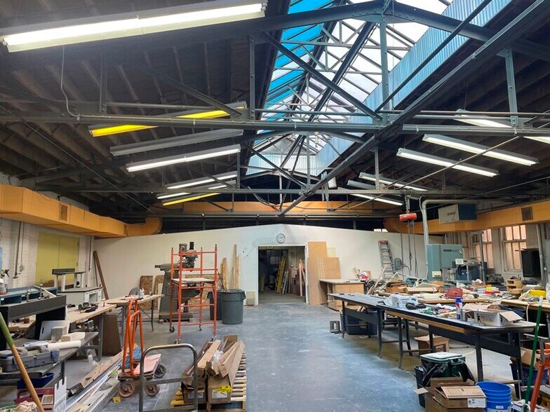 More Photos Of 4646-4660 N Ravenswood Ave, Chicago Office For Sale