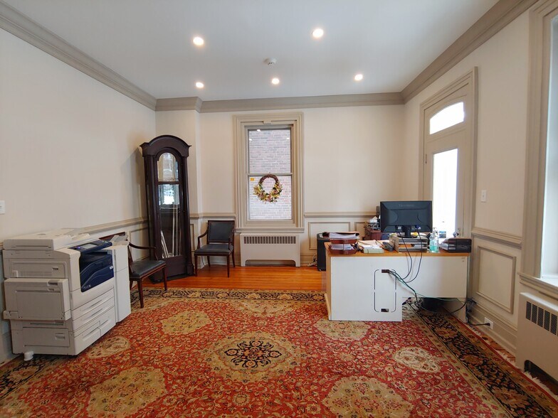 More Photos Of 68 E Court St, Doylestown Office For Sale