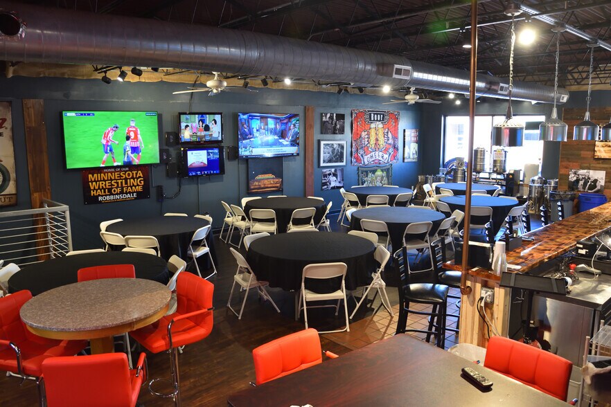 More Photos Of 4165 W Broadway Ave, Robbinsdale Restaurant For Sale