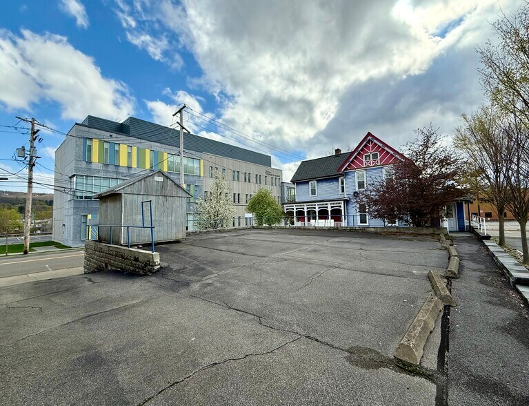 More Photos Of 113 Hawley St, Binghamton Office Residential For Lease