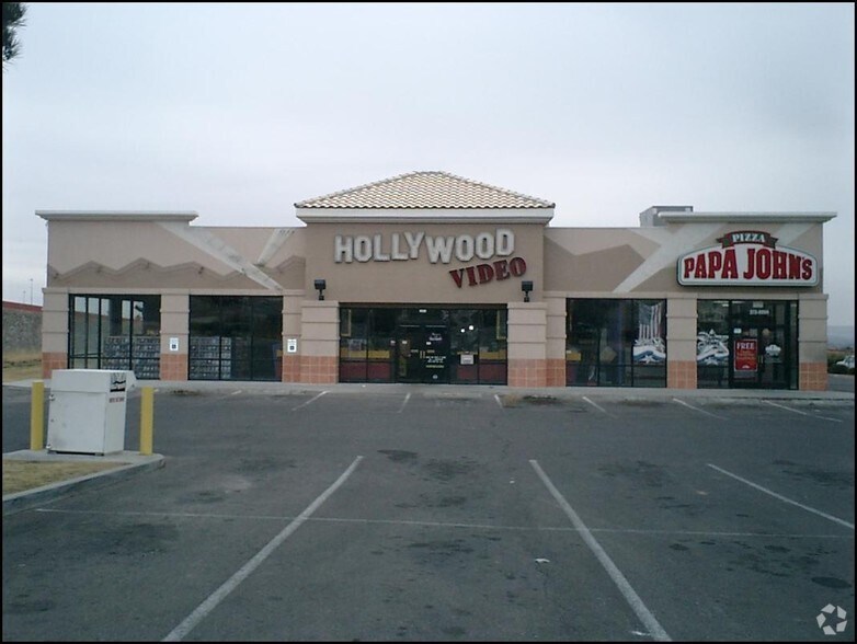 More Photos Of 1965 Bataan Memorial, Las Cruces Storefront For Lease