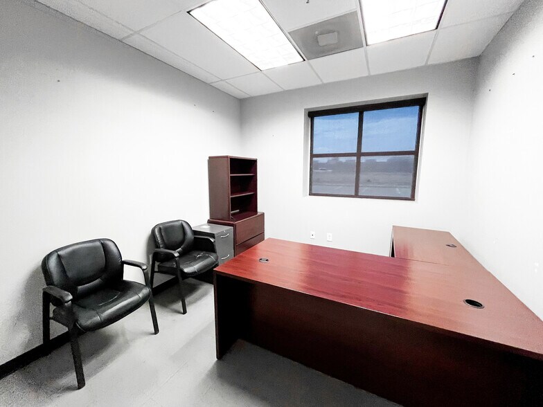 More Photos Of 7995 E Interstate 20 E, Odessa Warehouse For Lease