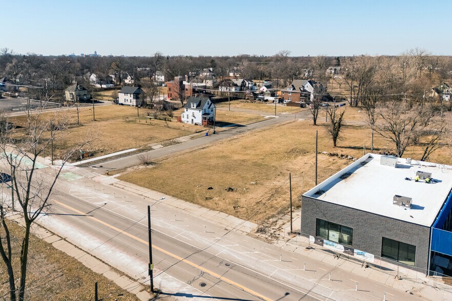 More Photos Of 8911 Kercheval ave, Detroit Land For Sale