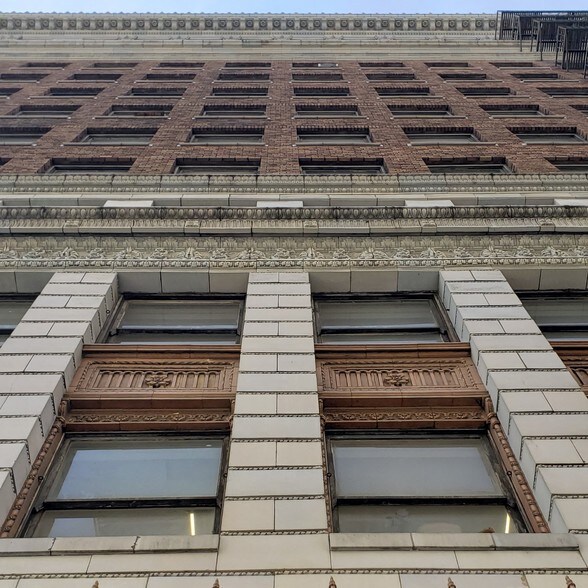 More Photos Of 700-704 S Spring St, Los Angeles Loft Creative Space For Lease