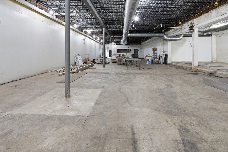 More Photos Of 122 S Madison St, Port Clinton Storefront For Sale