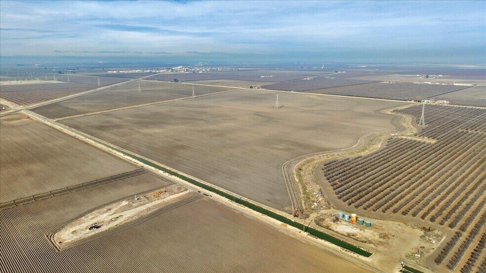 More Photos Of 9460 S Yuba Ave, San Joaquin Land For Sale