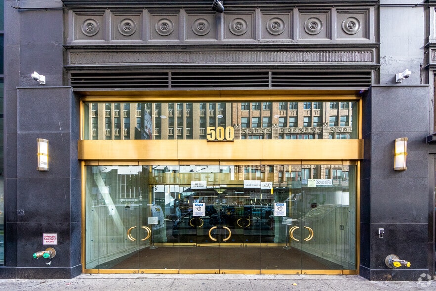 More Photos Of 500 Eighth Ave, New York Loft Creative Space For Lease