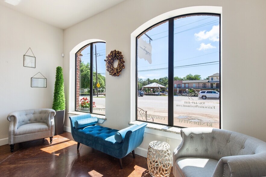 More Photos Of 14375 Liberty St, Montgomery Coworking Space