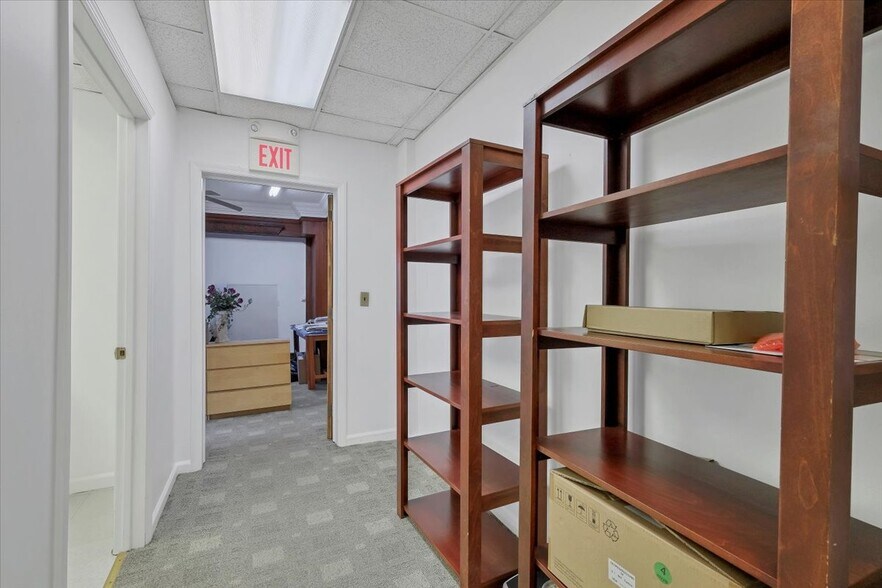 More Photos Of 100 S Highland Ave, Ossining Office For Sale