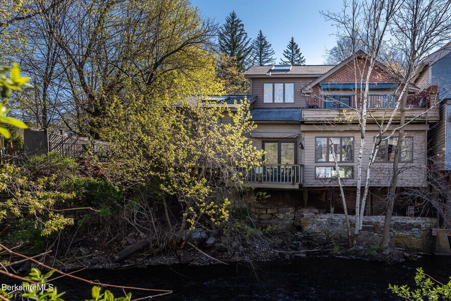 More Photos Of 4 Main St, West Stockbridge Apartments For Sale