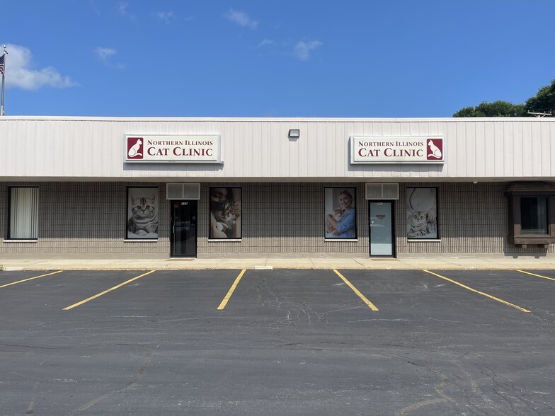 Primary Photo Of 283-297 Peterson Rd, Libertyville Storefront Retail Office For Sale