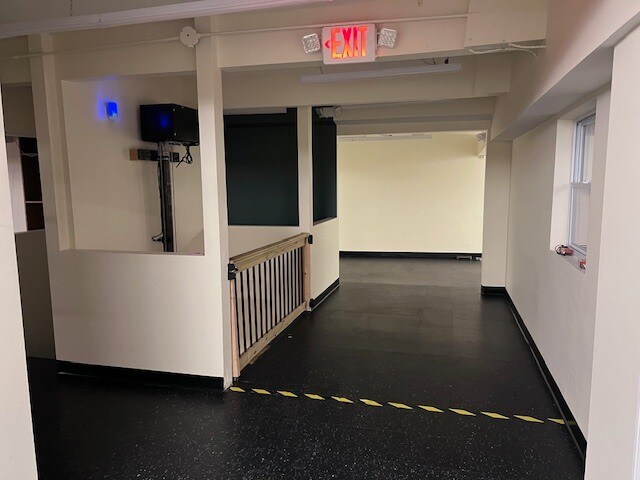 More Photos Of 10-12 Park St, Winchester Flex For Lease