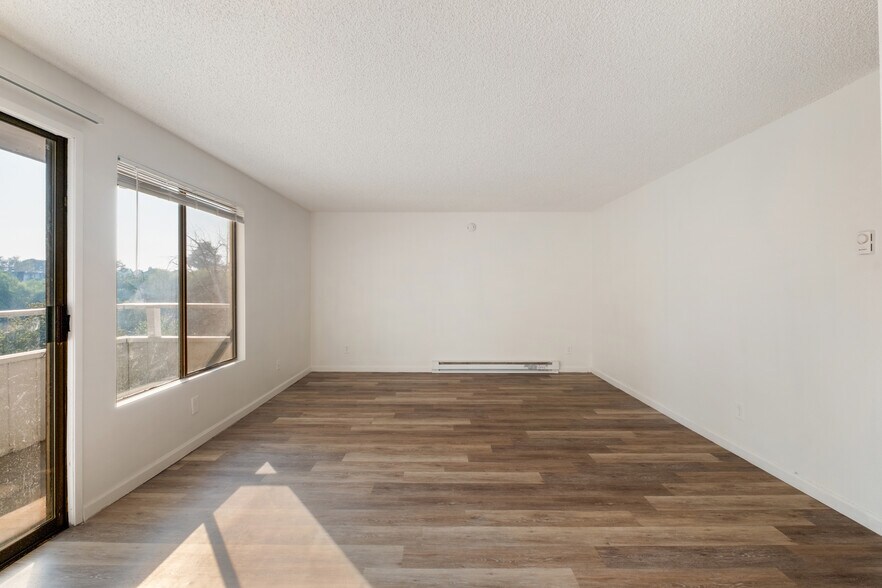 More Photos Of 3001 E Upriver Dr, Spokane Apartments For Sale