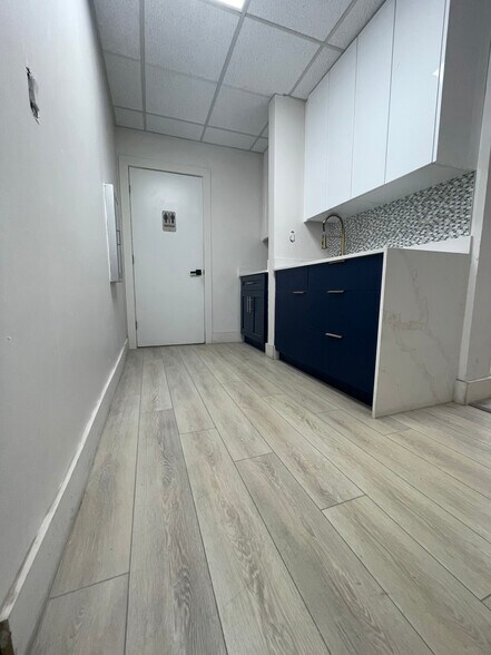 More Photos Of 6555 Powerline Rd, Fort Lauderdale Unknown For Lease