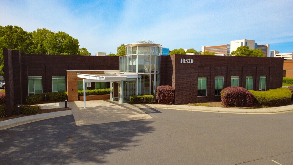 Primary Photo Of 10520 Park Rd S, Charlotte Medical For Lease