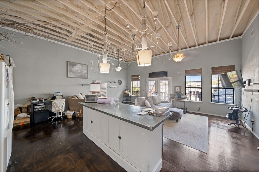 More Photos Of 26407 Preston Ave, Spring Storefront Retail Residential For Sale