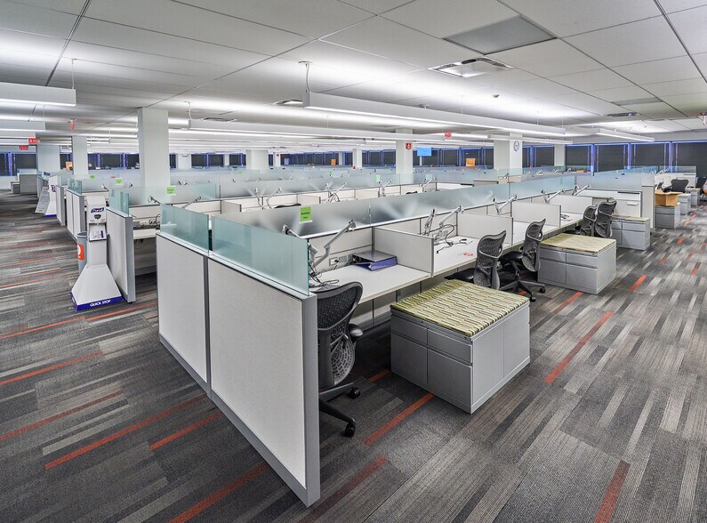 More Photos Of 12 Reads Way, New Castle Office For Lease