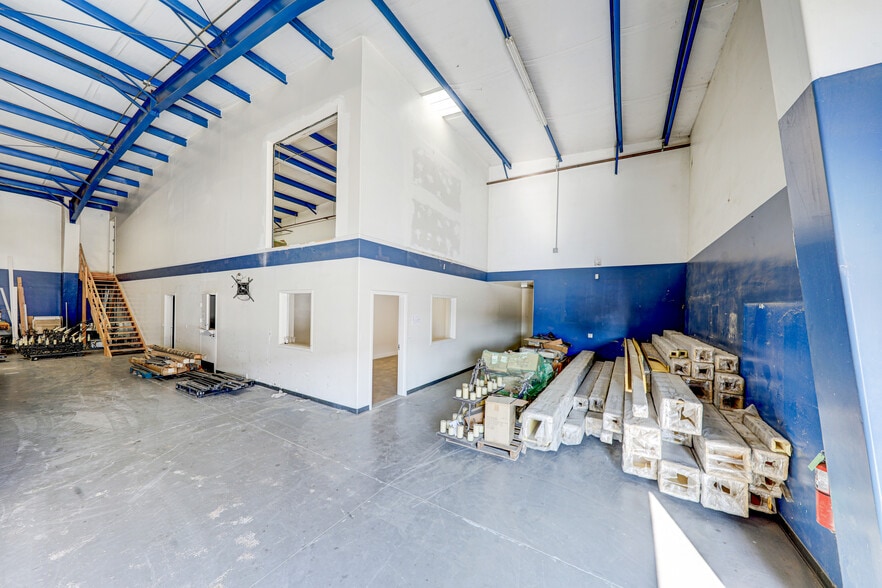 More Photos Of 34933 Imperial Ave, Bakersfield Industrial For Lease