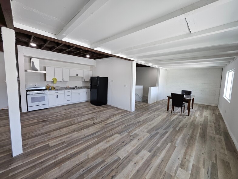 More Photos Of 5939-5941 Clara St, Bell Gardens Manufacturing For Sale