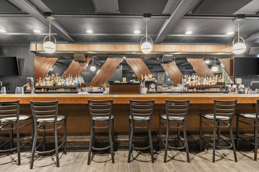 More Photos Of 516 S Park St, Madison Apartments For Sale