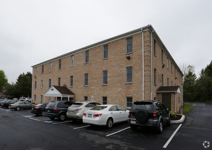 More Photos Of 401 Pilgrim Ln, Drexel Hill Office For Sale