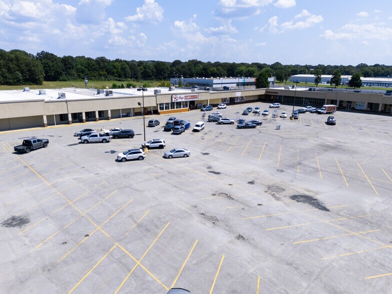 More Photos Of 2210 N Central Ave, Humboldt Unknown For Lease