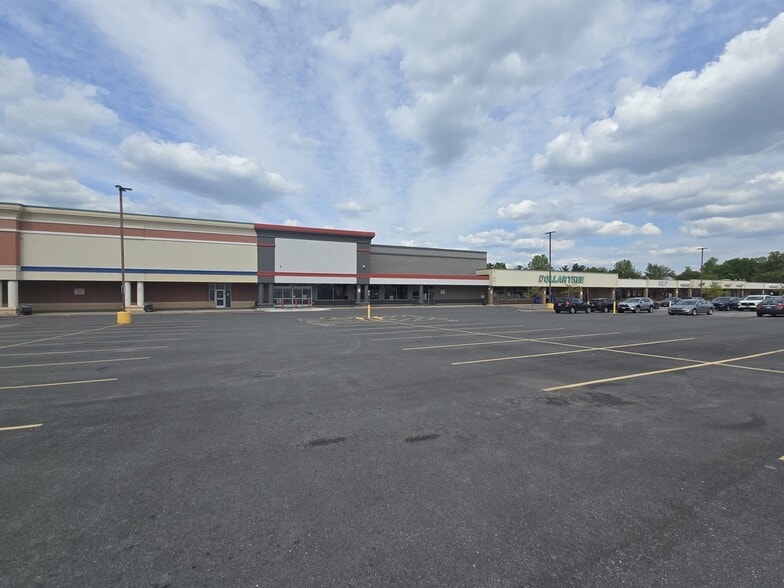 More Photos Of 1703-1763 Chesaco Ave, Rosedale Storefront Retail Office For Lease