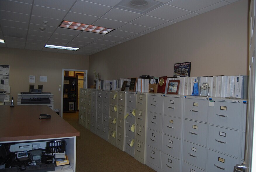 More Photos Of 4708 NW Capital Cir NW, Tallahassee Flex For Sale