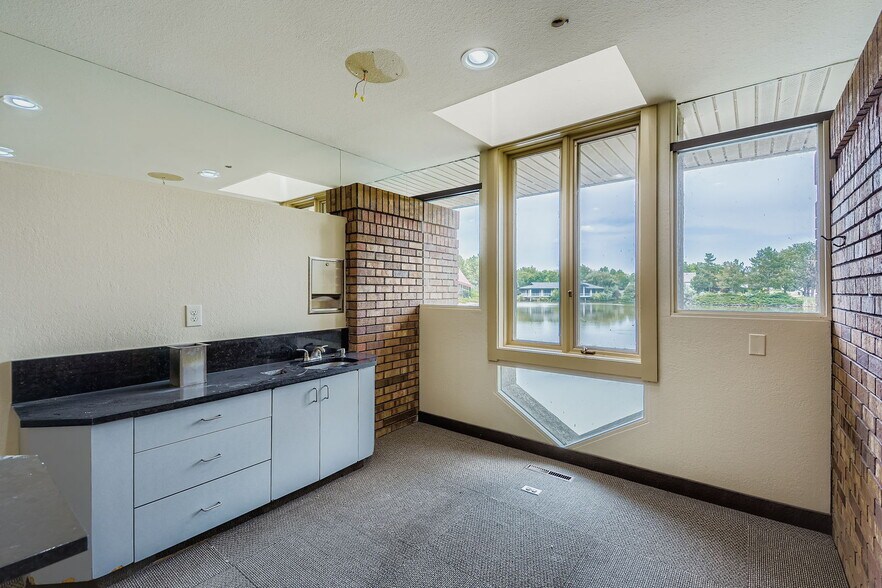 More Photos Of 2502 Abarr Dr, Loveland General Retail For Sale