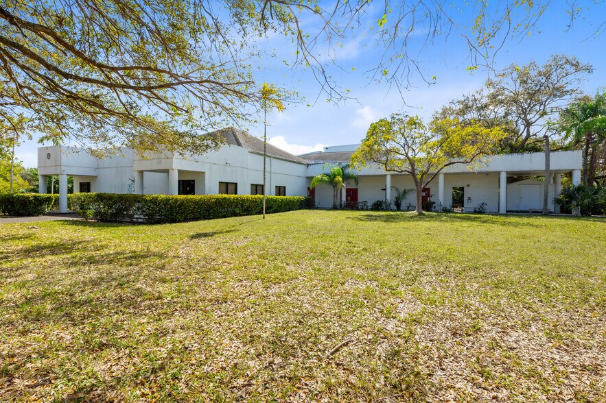 More Photos Of 7875 W McNab Rd, Tamarac Religious Facility For Sale