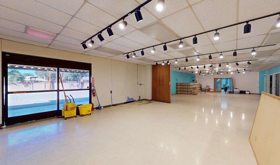 More Photos Of 3767 E Grant Rd, Tucson Office For Sale