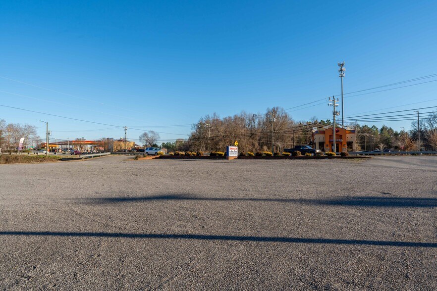 More Photos Of 825 Liberty St E, York Land For Sale