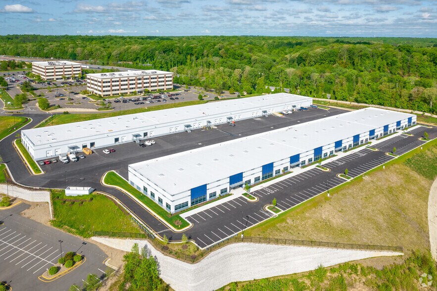 More Photos Of 650 Corporate Dr, Stafford Unknown For Lease
