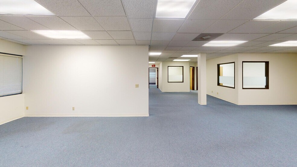 More Photos Of 370 Amapola Ave, Torrance Unknown For Lease