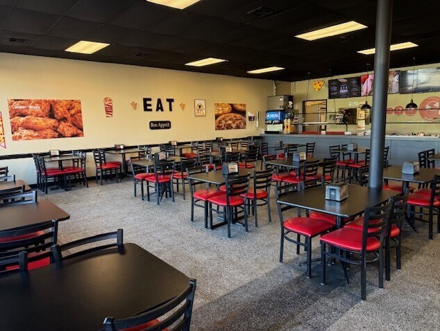 More Photos Of 140 E Main St, Pawhuska General Retail For Sale