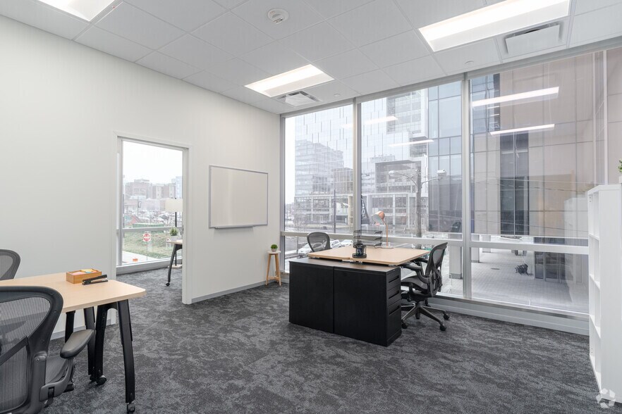 Photo of 2nd Floor Ste 4-11 Desks